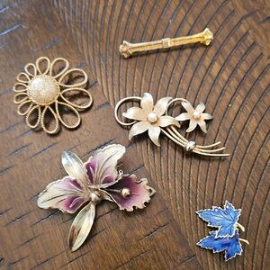 Vintage Brooch Lot - 5 Pcs